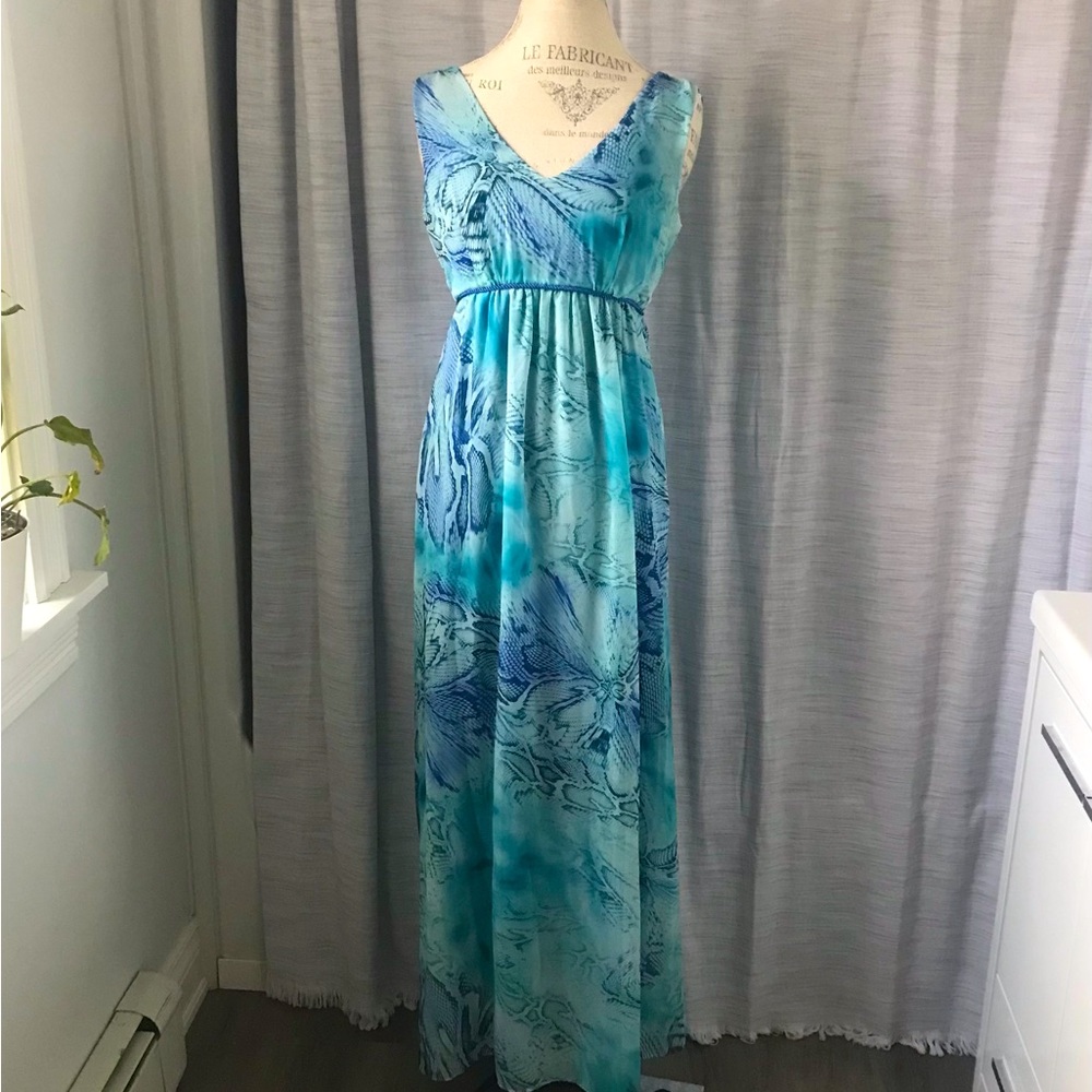 Beautiful YASB flowy snakeskin print summer dress